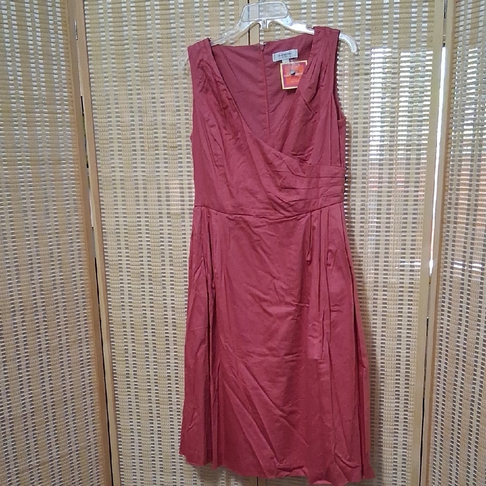 Isaac Mizrahi Sleeveless V-Neck Dress in Berry